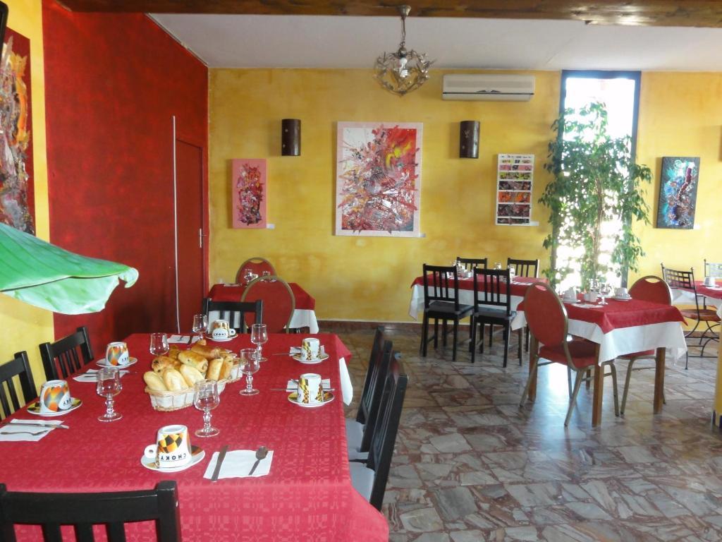 Hôtel L'Hacienda Martigues Exterior foto